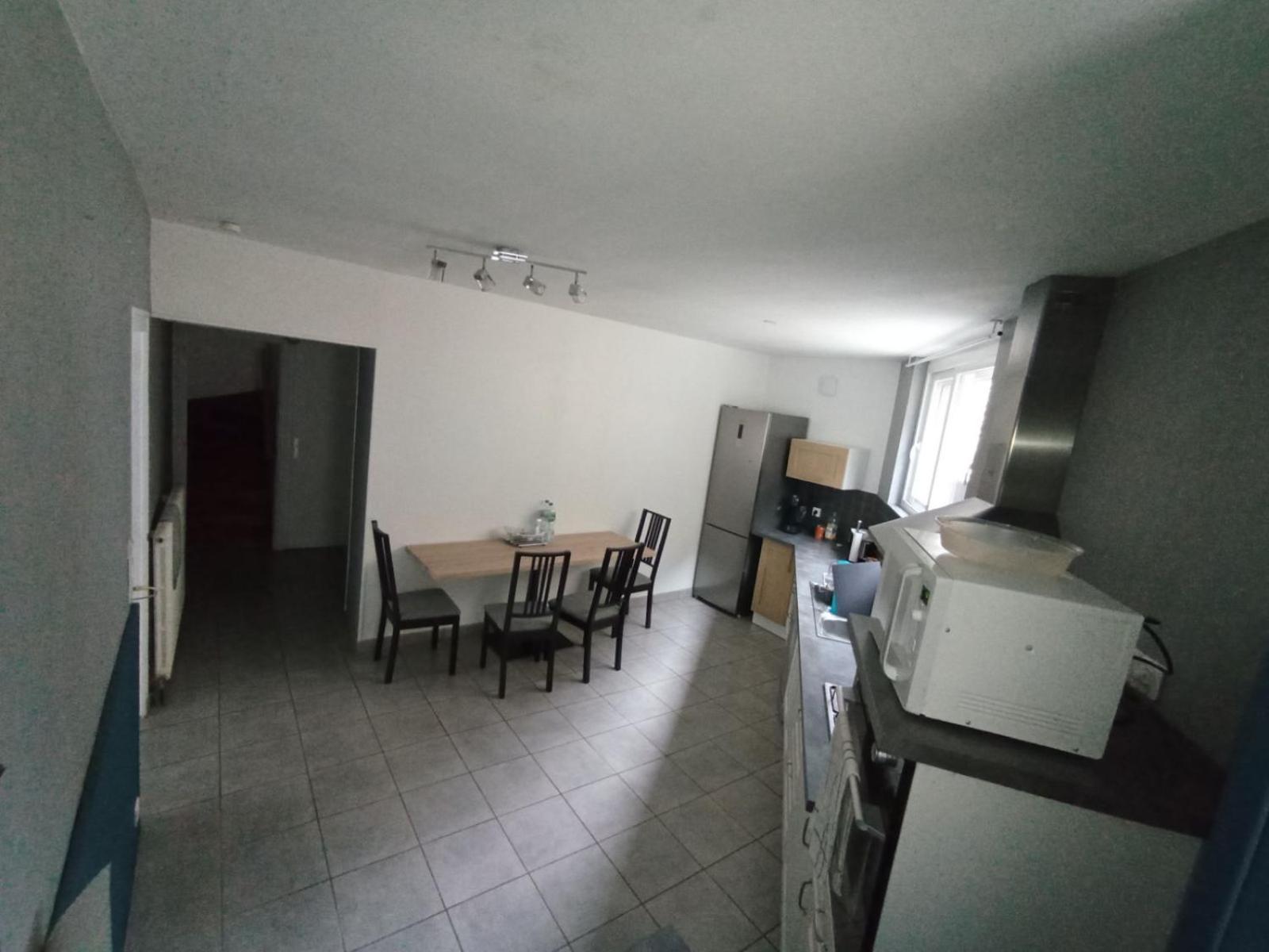 Avec Entree Privative Homestay *